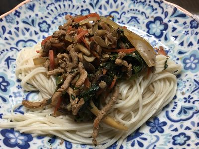 肉絲時蔬伴麵-一鍋到底系列