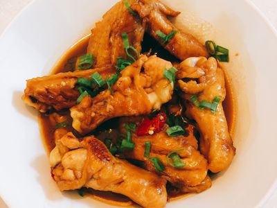 參考食譜 : 入味啤酒蜂蜜煨雞翅