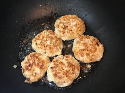 參考食譜 : 簡易雞胸肉豆腐排