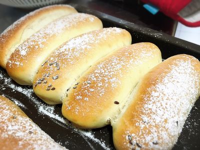 參考食譜 : 《麵包機》省時又牽絲好吃的溫莎麵包