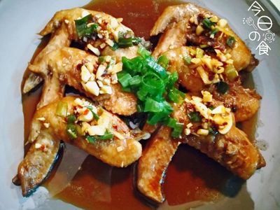 參考食譜 : 同鍋料理出2菜【醬香白蘿蔔、吮指酱雞翅】