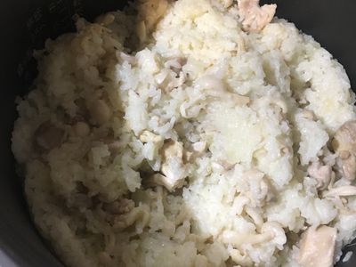 參考食譜 : 奶油雞肉菇菇燉飯