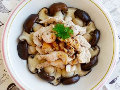 參考食譜 : 香煎松本茸雞片