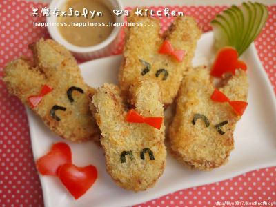 參考食譜 : 【日式♥兔兔馬鈴薯可樂餅 ♥】美味しゅう