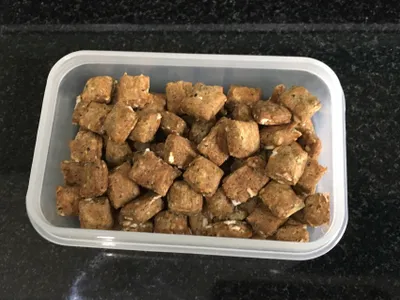 寵愛毛小孩之 黑芝麻蜂蜜燕麥餅