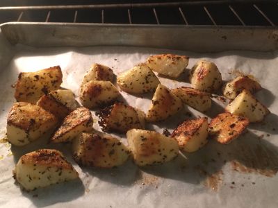 參考食譜 : 烤馬鈴薯塊🥔