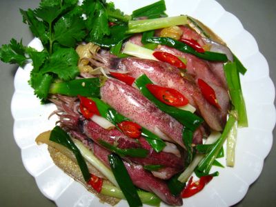 參考食譜 : 【天鱻鹹小卷】三星葱炒小卷