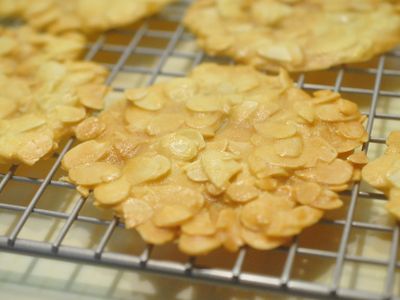 參考食譜 : 杏仁瓦片
