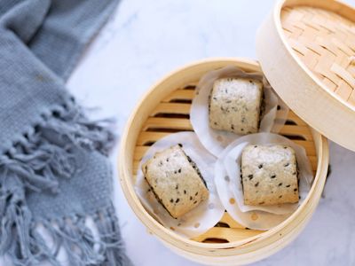 降三高的苦荞麦黑芝麻馒头卷