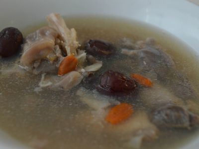 [Serena上菜] 外婆私房菜-枸杞紅棗魚湯