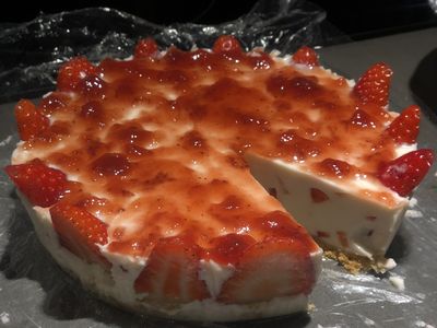 清爽『草莓乳酪蛋糕』(免烤箱)