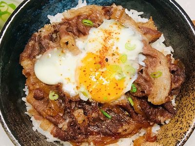 參考食譜 : 十分鐘料理--牛丼飯