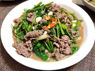 沙茶牛肉炒空心菜