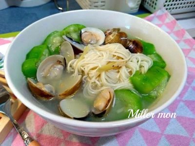 參考食譜 : 蛤蜊絲瓜麵線