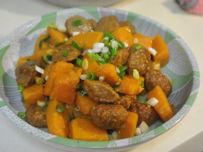 參考食譜 : 牛肉丸子悶南瓜