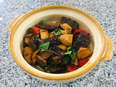 三杯米血杏鮑菇