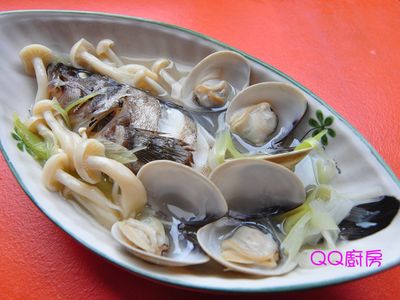蛤蜊菇菇清蒸黑毛
