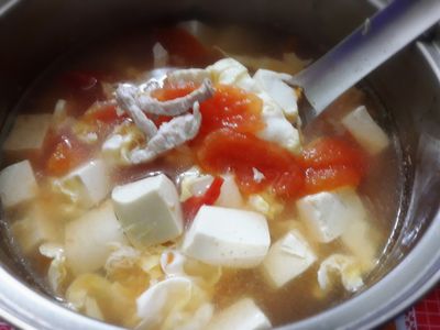 參考食譜 : 蕃茄豆腐蛋花湯