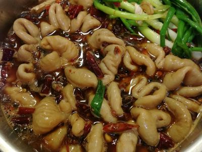 參考食譜 : 電鍋滷大腸