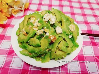 參考食譜 : 家常菜~鹹蛋苦瓜