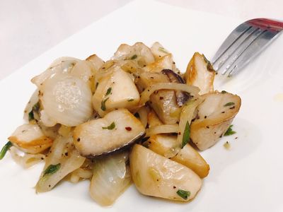 參考食譜 : 奶油椒鹽杏鮑菇