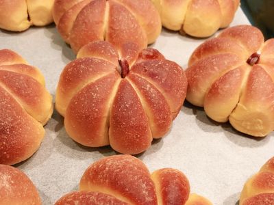 參考食譜 : 萬聖節之南瓜麵包（紅蘿蔔代替南瓜）