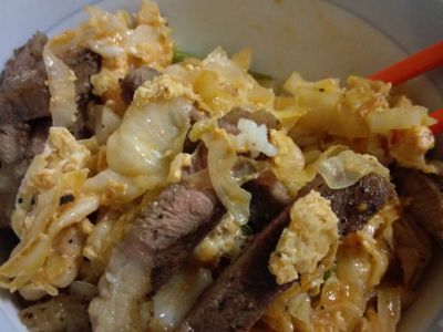 簡單煮牛排丼