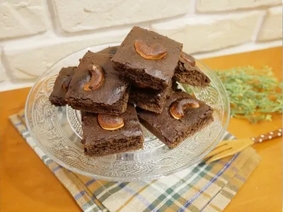 參考食譜 : 氣炸鍋「巧克力布朗尼」超簡單的浪漫甜點