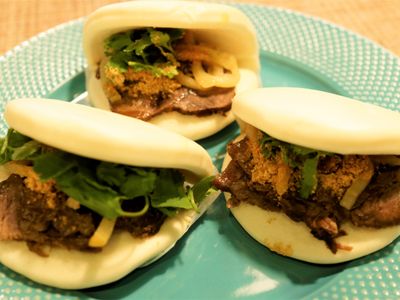 立春食-牛腱香菜刈包