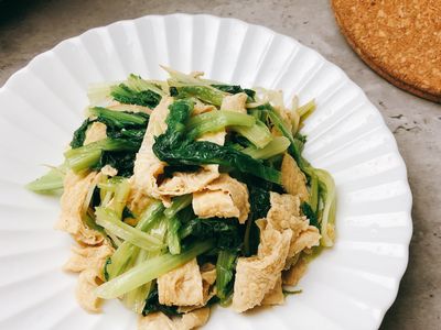 參考食譜 : A菜炒豆皮