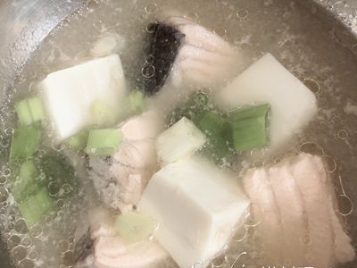 鮭魚味噌豆腐湯