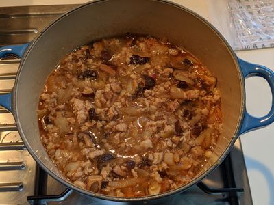 參考食譜 : 香菇肉燥(不辣，成功)