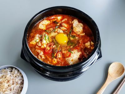 參考食譜 : 韓式純豆腐鍋