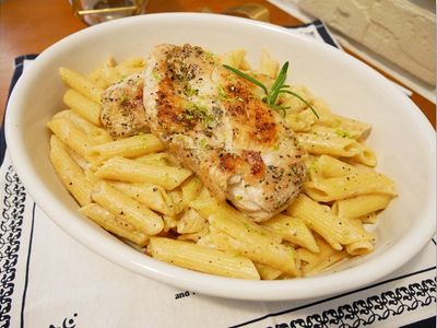 參考食譜 : 一鍋到底「檸檬雞肉義大利麵」清爽好吃 ♡