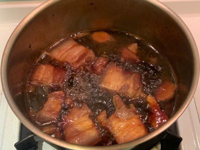 新手人妻の滷五花肉