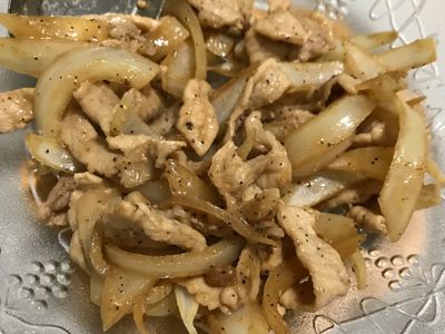 參考食譜 : 洋蔥炒肉