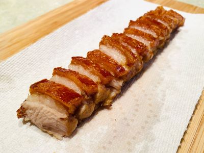 參考食譜 : 看起來很厲害的脆皮燒肉