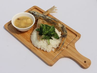 飛魚蓋飯