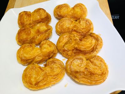 參考食譜 : 簡單氣炸蝴蝶酥