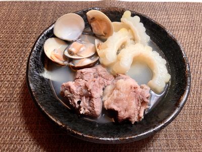 參考食譜 : 苦瓜蛤蜊排骨湯