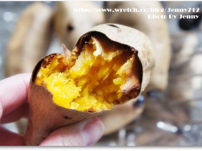 參考食譜 : 3步驟在家輕鬆烤蕃薯