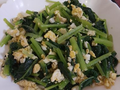 參考食譜 : 小松菜燴蛋