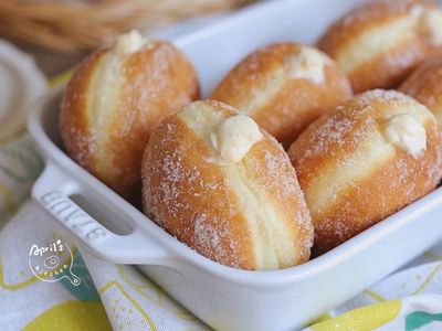 參考食譜 : 卡士達鮮奶油甜甜圈 𖤝 附影片