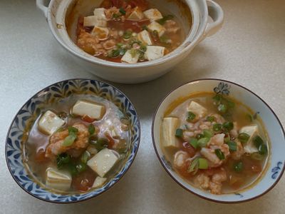 鮮蝦茄汁豆腐煲
