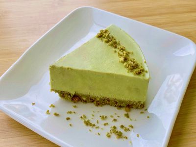 參考食譜 : (免烤)重抹茶生乳酪蛋糕(6吋