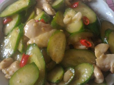 小黃瓜辣炒雞腿肉