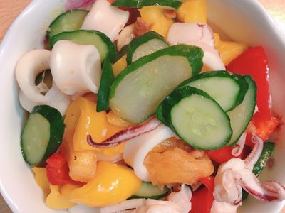 彩椒黃瓜炒花枝