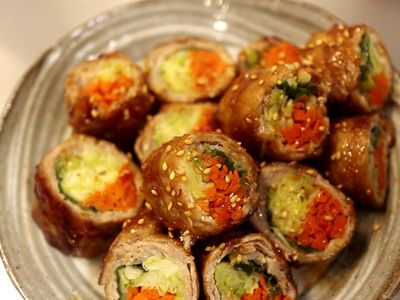 參考食譜 : 【蔬菜肉捲】滿滿的蔬菜，又美又營養！