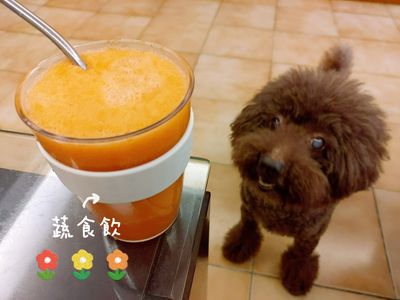 【簡單蔬食飲】紅蘿蔔水梨青檸汁🥰