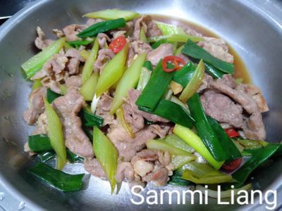 西芹炒肉片